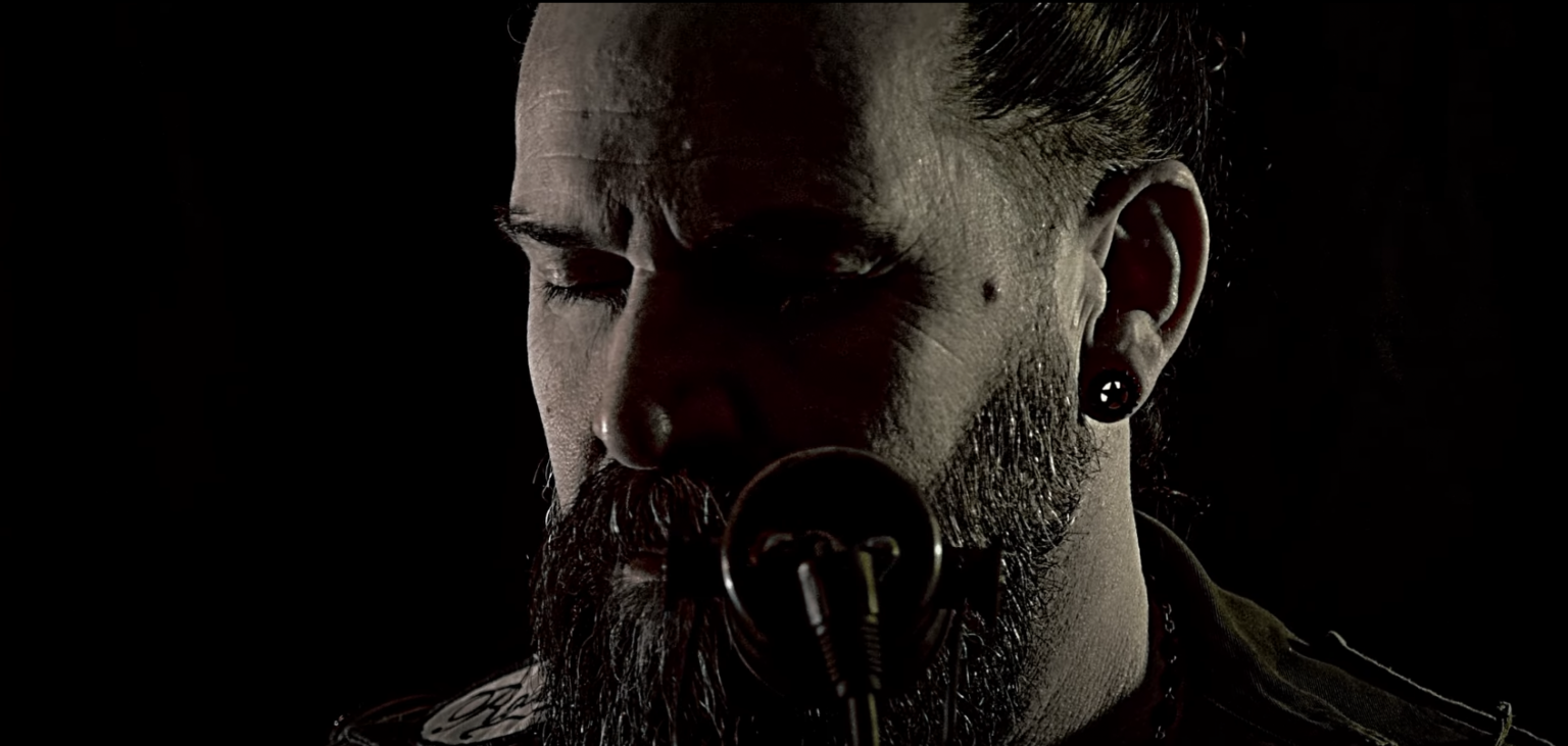 Venez surfer sur la « Rolling Wave » avec le nouveau clip de Will Barber Photo de Venez surfer sur la « Rolling Wave » avec le nouveau clip de Will Barber