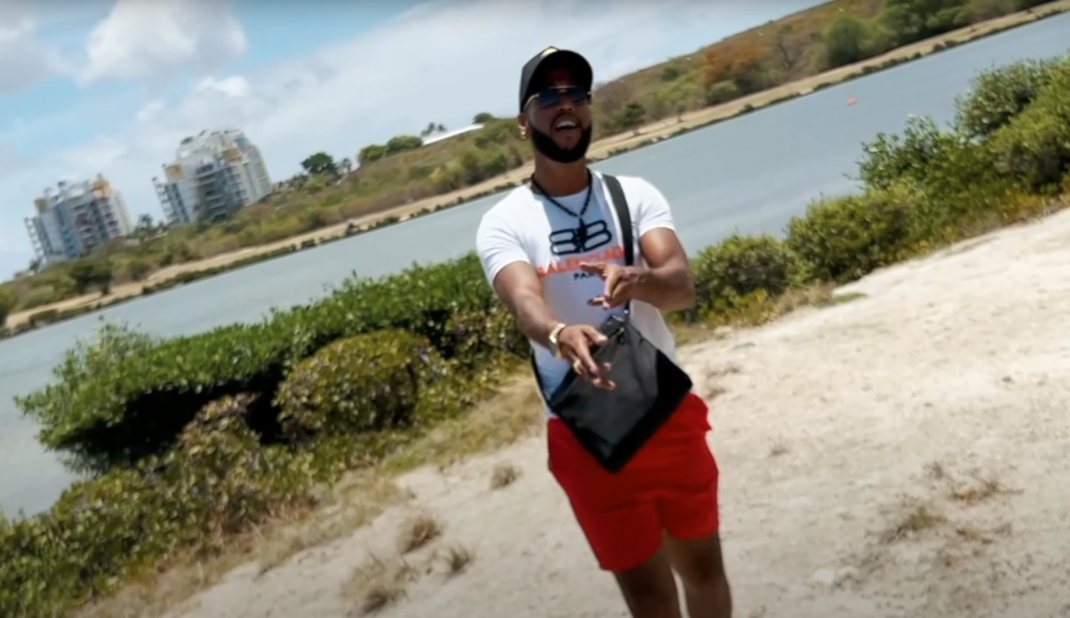 Photo de Entrez dans le « Nouvelle ère » avec le nouveau clip d'Oblik