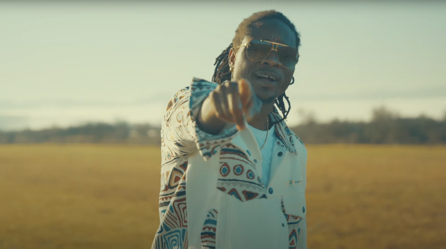 « Viens » voir le nouveau clip de Fofana Jo Photo de « Viens » voir le nouveau clip de Fofana Jo