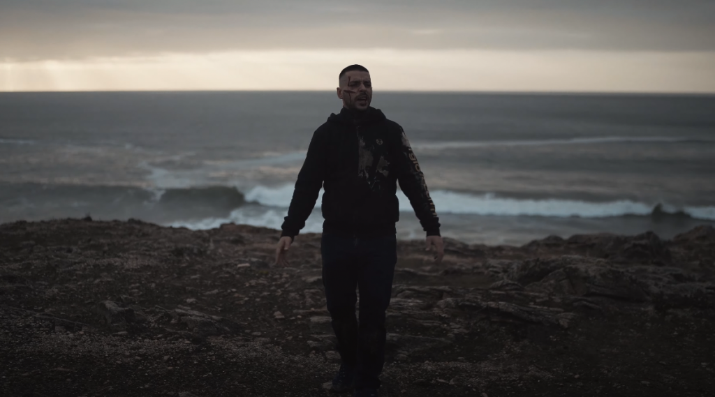 Photo de « Viens. » voir le nouveau clip de T.n.s