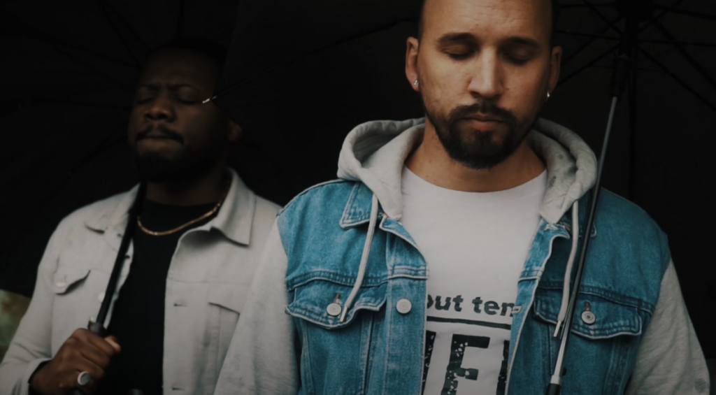 Photo de Gérémiah et Markis impressionnent dans leur nouveau clip « Remplis moi »