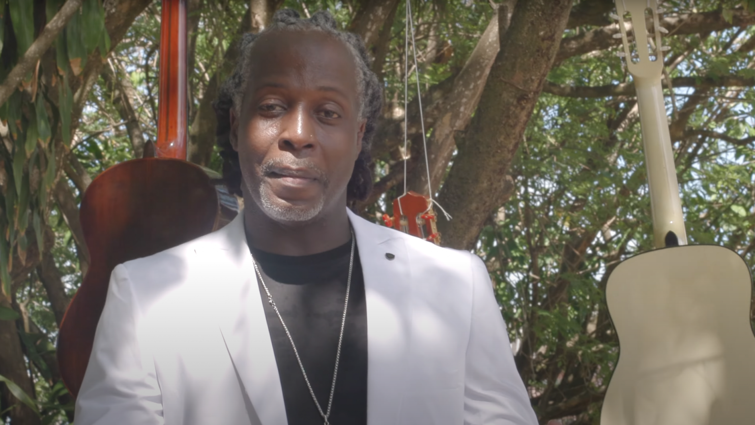 Photo de Laissez-vous bercer par la douce « MELODI YANA » de RUUD DADDY