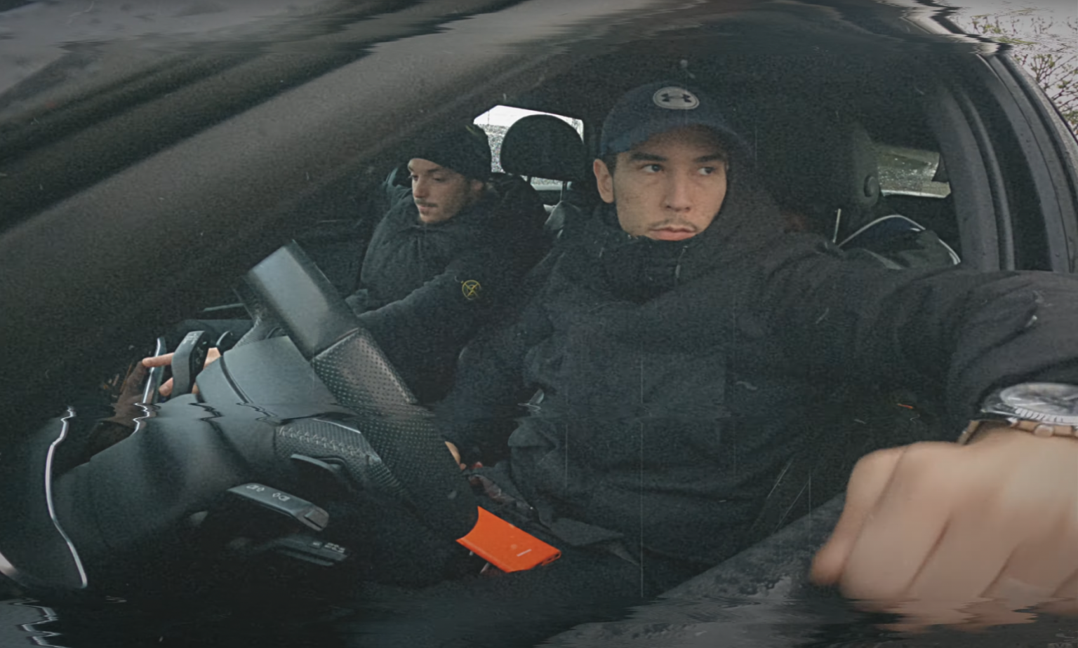 Photo de 2DTER nous parle de « Confiance » dans son nouveau clip