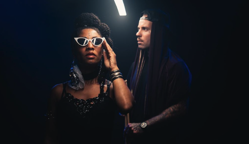 Photo de Maeva impressionne dans son nouveau clip « Indigo »