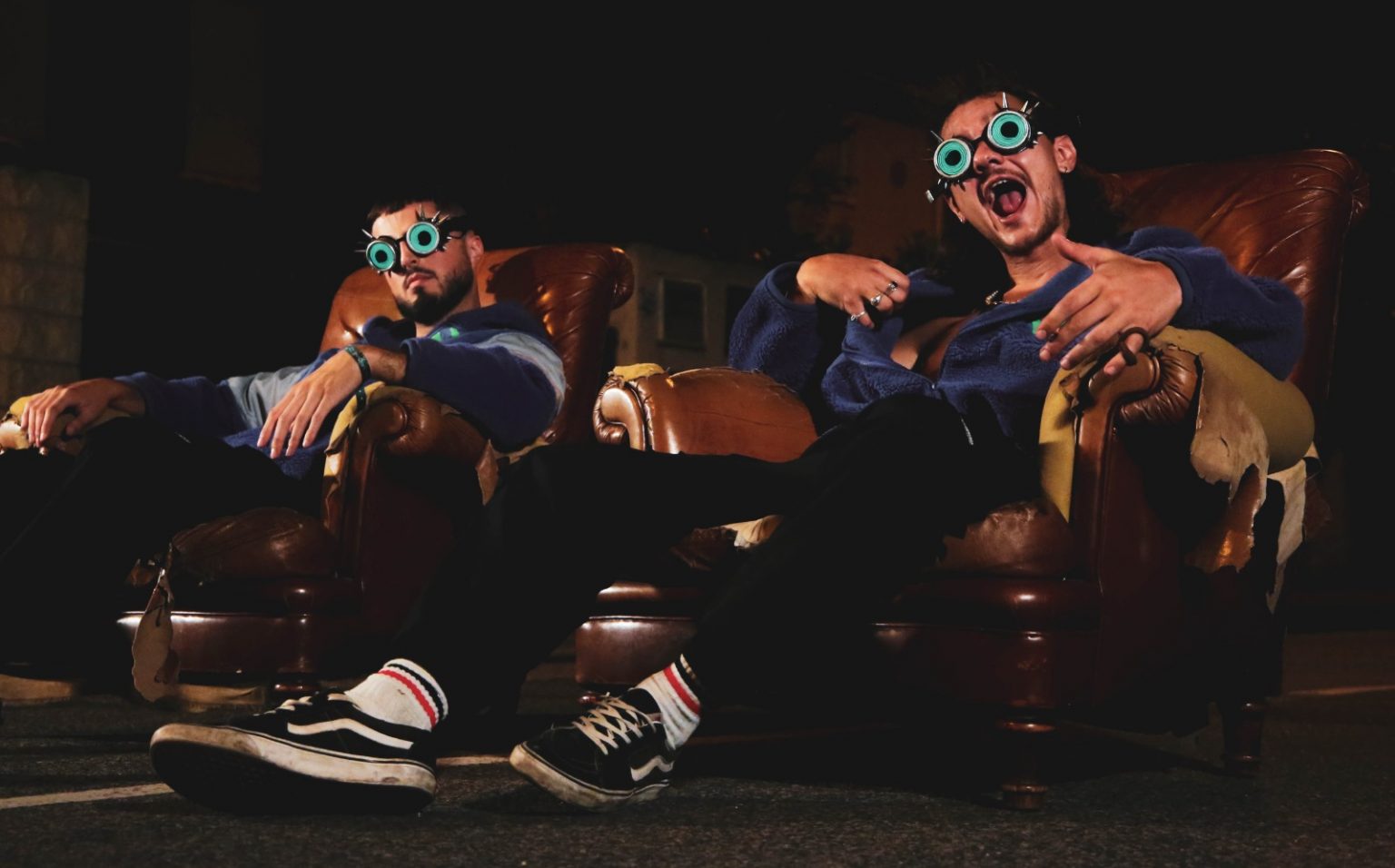 Photo de « Trunks » par Romsy et Gared : une odyssée musicale vibrante.