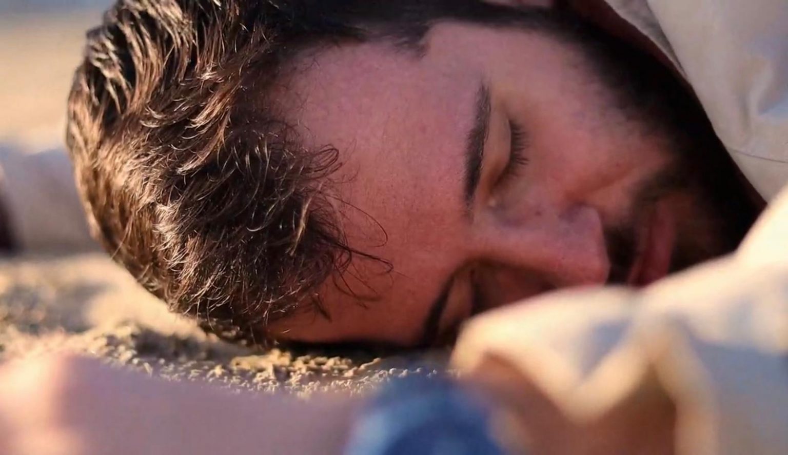 Photo de LeoGee revient avec « Plus pareil », une introspection rythmique sur le changement