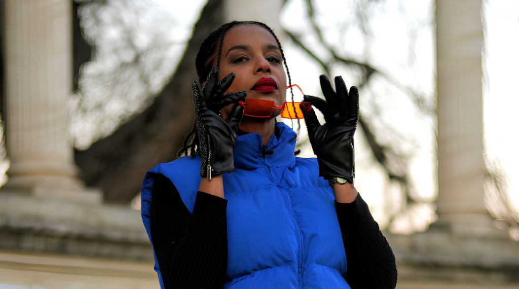 Photo de NAHYS lance « Out of Sync »