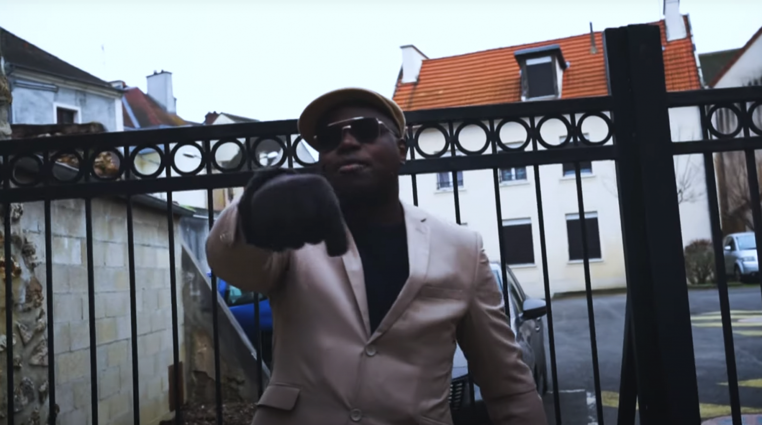 Photo de RALS ACLONV se démarque avec son clip énigmatique, « Revenant Boss »