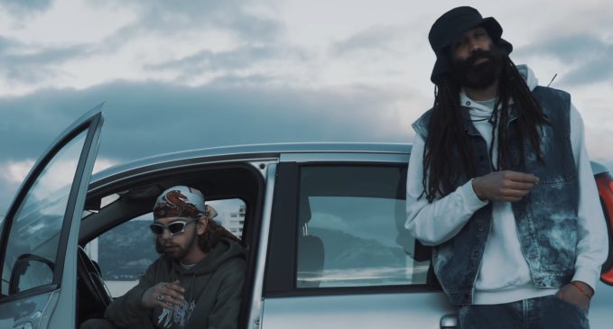 Photo de Découverte sombre et poétique : Akuma Sad et B.e.LaBeu dans « Fleurs du Mal »