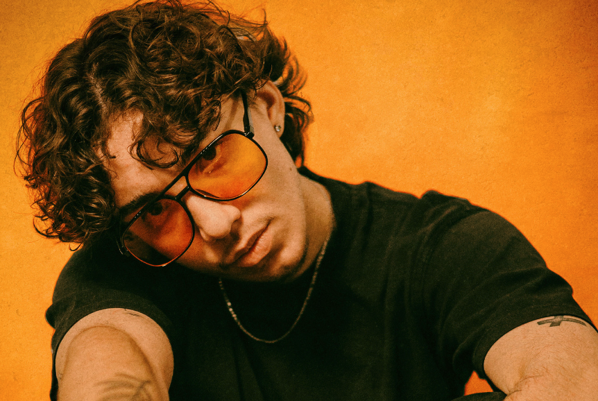 Photo de « Dans mes Notes » : Sinyo' joue sa partition émotionnelle.