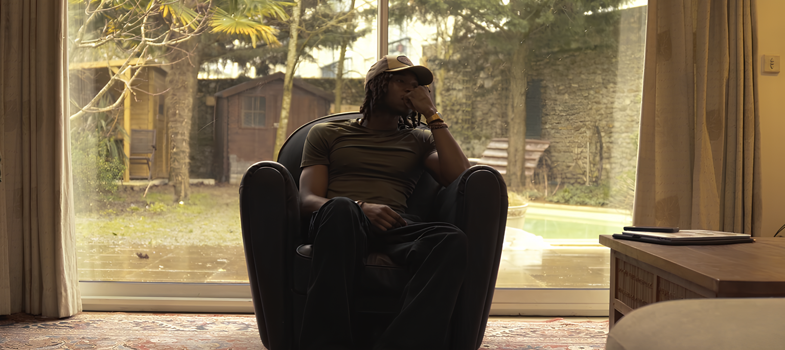 Photo de Maaj dévoile « Uni vert », un cri nocturne dans son univers musical