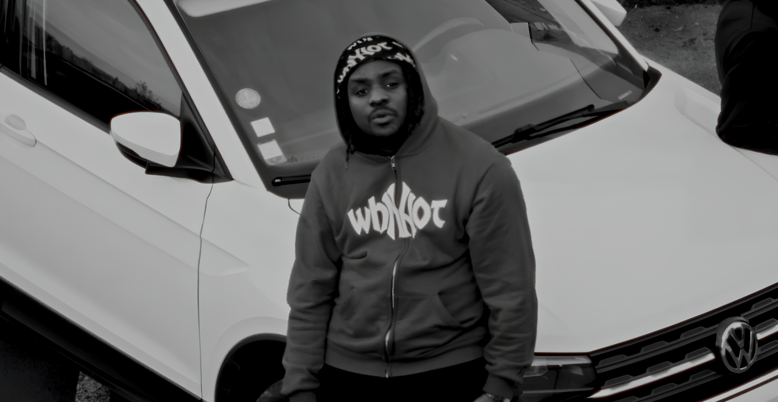 Photo de Écoutez en « Détente » avec Abssis : Un clip relax mais chargé de sens.