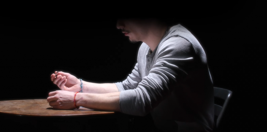 Photo de Cabrino réchauffe les cœurs avec « Baby Love »