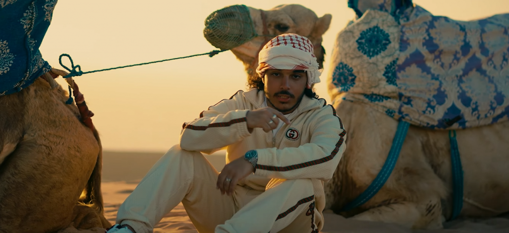 Photo de Le nouveau clip vidéo « La Vie Est Ainsi Faite » d’AMIN illustre avec authenticité les expériences personnelles de l'artiste, marquées par des sentiments de solitude et d'incompréhension.