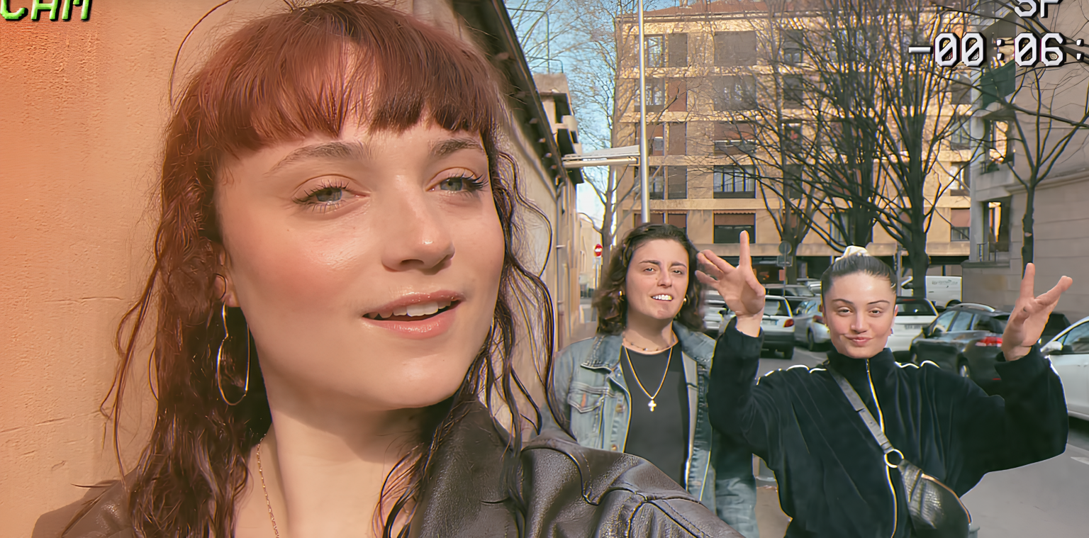 Photo de « Copines » par Samantha : Célébration de l'amitié en musique.