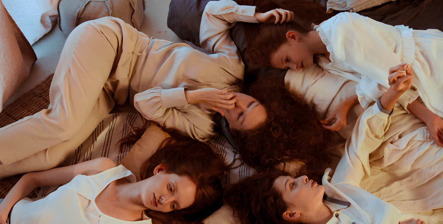 Photo de Contre-Nuit - « J'avance » : Synthèse Poétique de Nuit et de Rêve