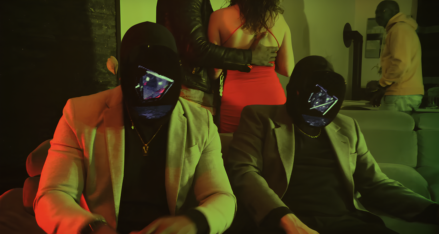 Photo de NVM3K expose la vérité crue dans le clip de « Salaud »