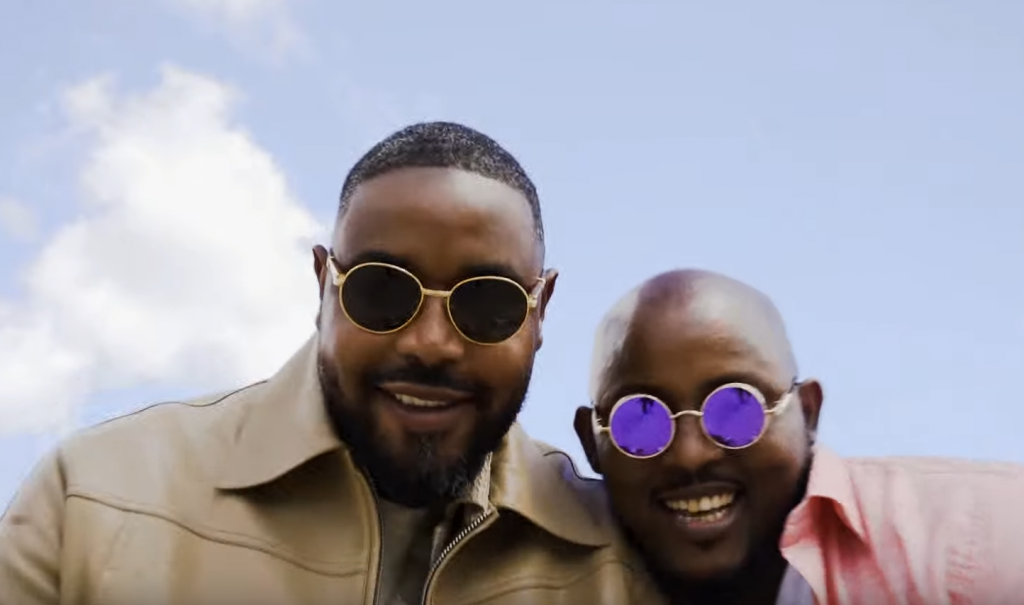 Photo de SLHSK dévoile « Toi & Moi » dans son nouveau clip
