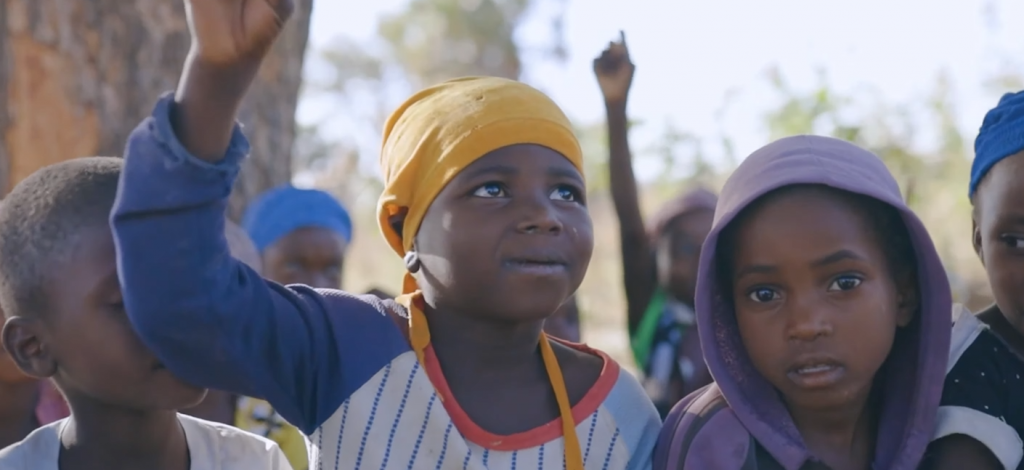 Photo de « Les armes ont parlé » de Professeur : Quand la vérité éclate.