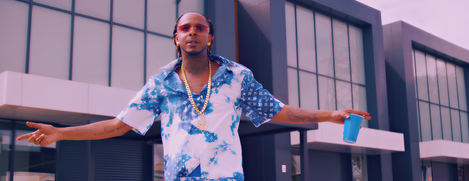 Photo de TENCY nous emmène « OUTSIDE » avec son nouveau clip éblouissant