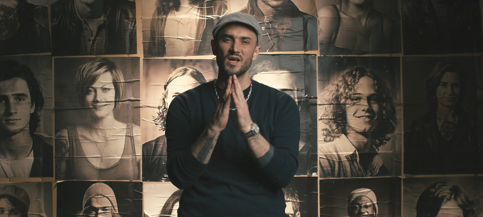 Photo de KRIZA fait un retour marquant avec « D'ABORD »