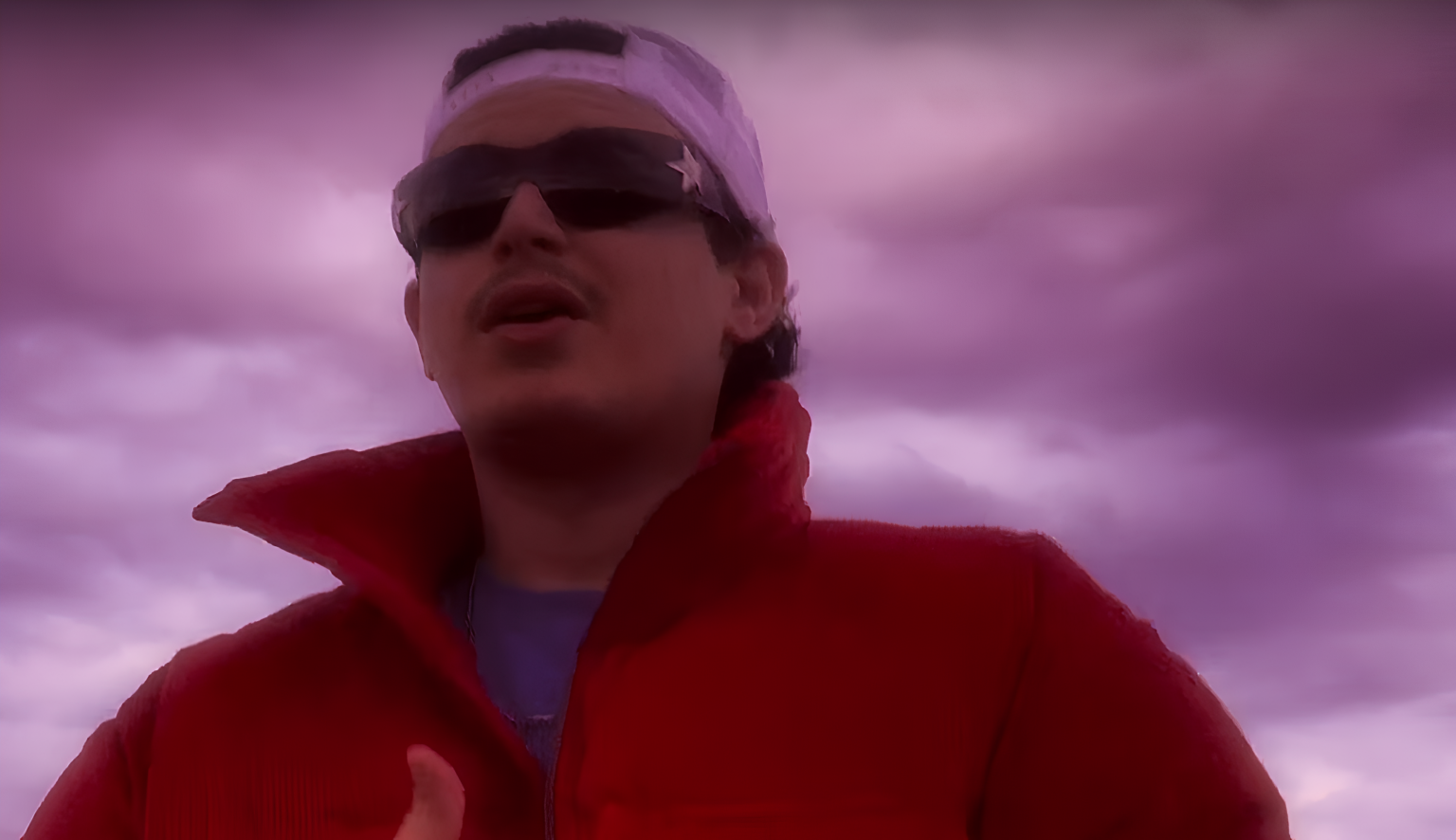 Photo de Freigs nous transporte avec son double clip « Casino Piccadilly / Chelsea »