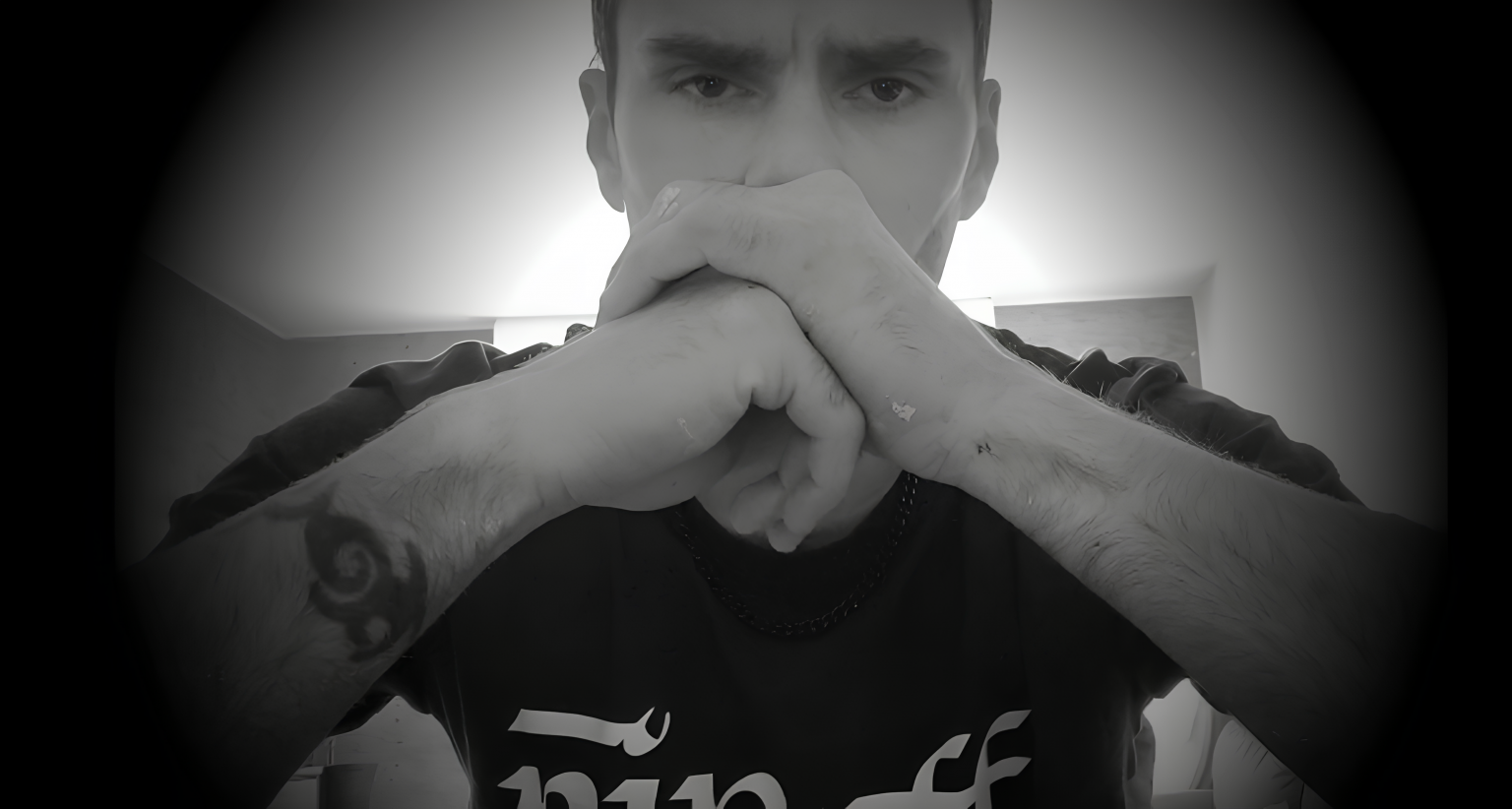 Photo de NINOFF: « petit » - Un cri du cœur dans un nouvel univers musical