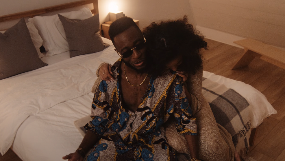 Photo de Pas de « COUCI COUÇA » avec le nouveau clip de Hypes