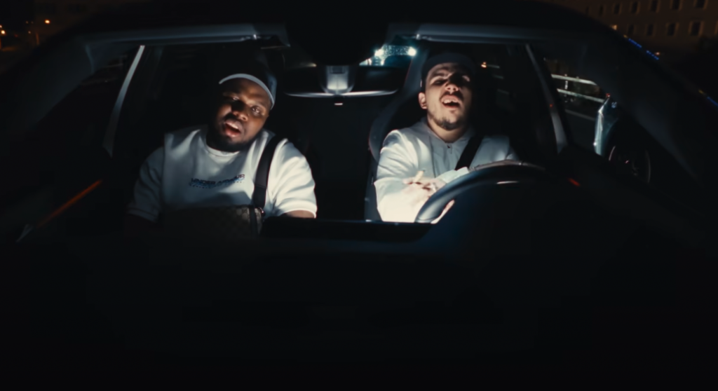 Photo de Tiito pose un gros feat avec So La Zone pour son clip « Train 2 Vie »