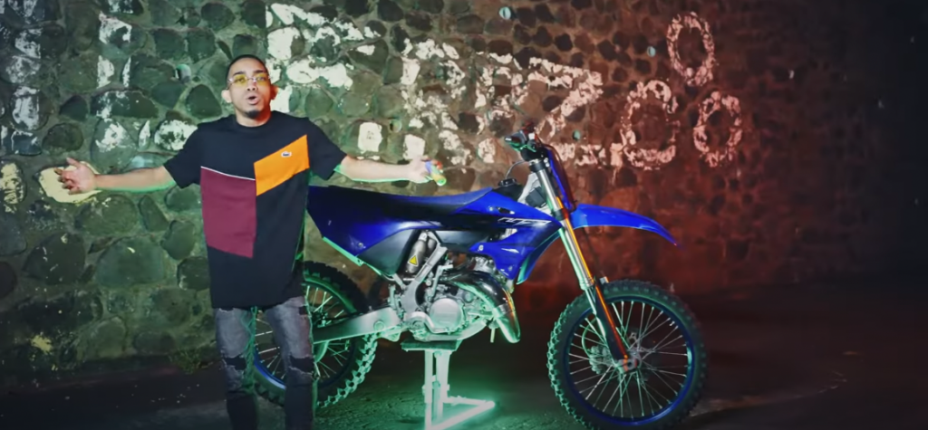 C’est tout pour la « Money » dans le nouveau clip de Mc Joël Photo de C'est tout pour la « Money » dans le nouveau clip de Mc Joël