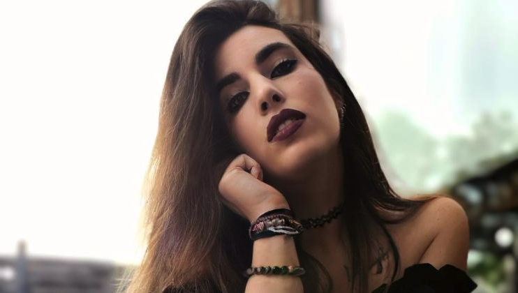 Photo de JOHA tire sur notre corde sensible avec « ET SI »