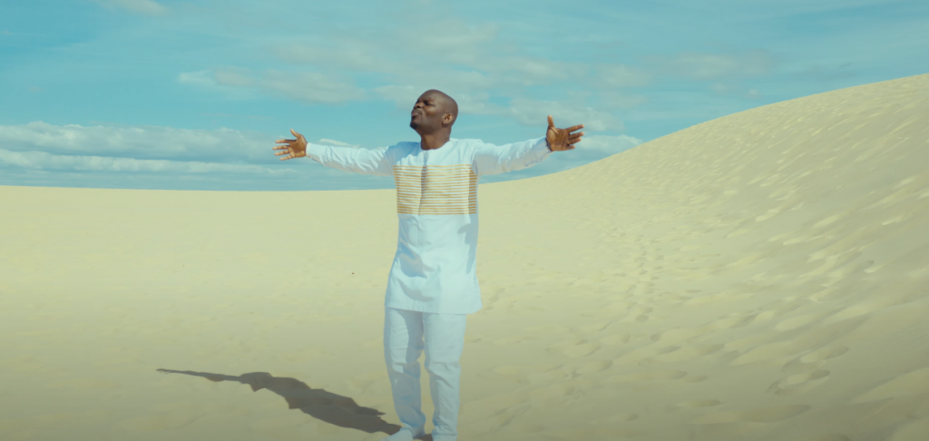 Photo de APASAPH cherche des réponses avec son nouveau clip « Le Mafuta »