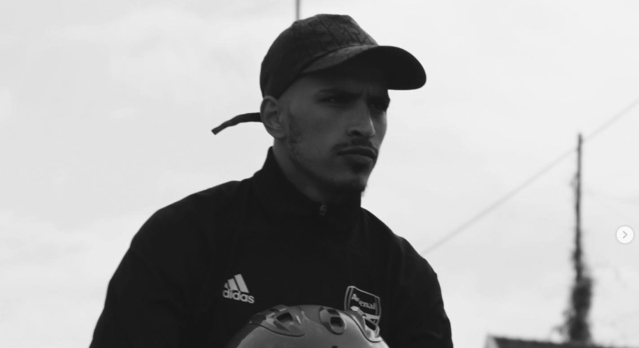 Photo de Introspection intense dans le nouveau clip de Moustik, « Kirua »