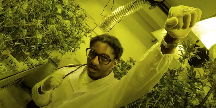 Photo de Goûtez à la « Mary Jane » de Milan avec son nouveau clip