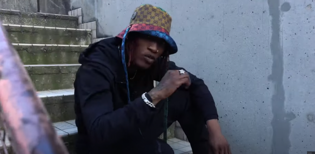 Photo de DEZODE K, redoutable dans son nouveau clip « VRAI GAZO  937 »