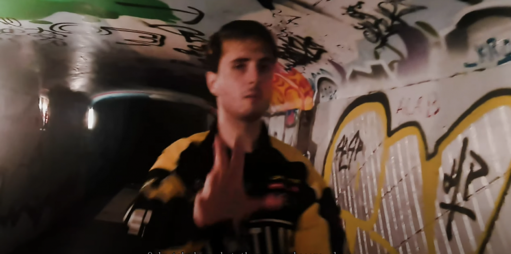 Photo de Lowsins nous donne « +2LOW » dans son nouveau clip