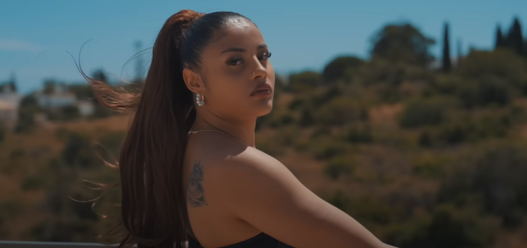 Photo de Laissez-vous envouter par CIAGA et son nouveau clip « Tu m’aimes »