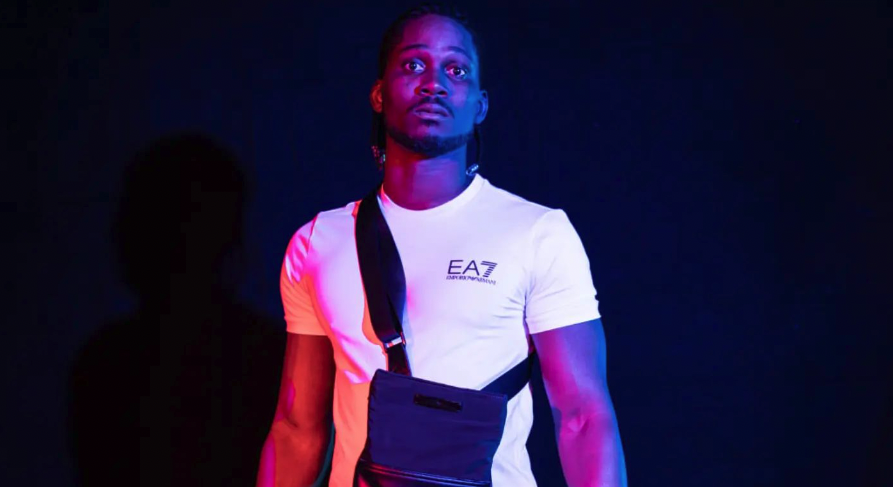 Photo de SORPRE ZAA manie la mélo' avec classe dans «ZAARMANI»