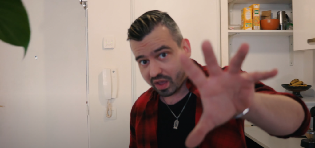 Photo de Kentix délivre une prestation intense dans « C'est la vie »