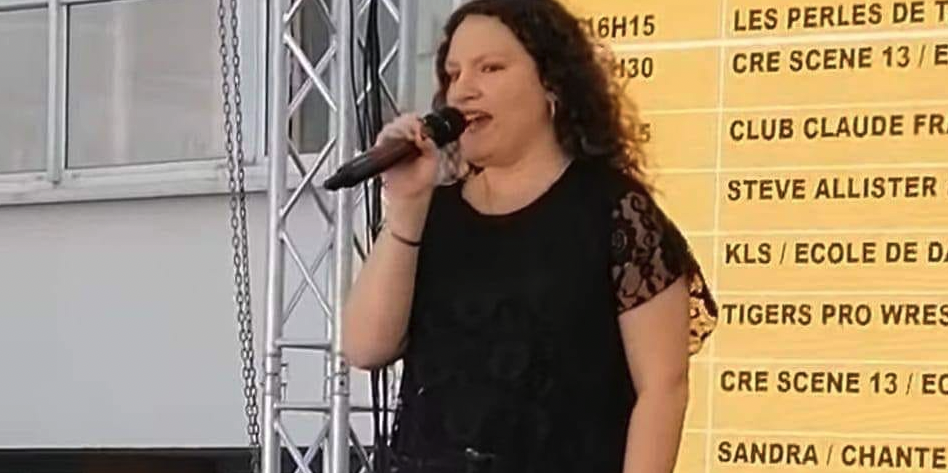 Photo de Sandra Ortu est de retour avec son nouveau single, « ARTIFICIEL »