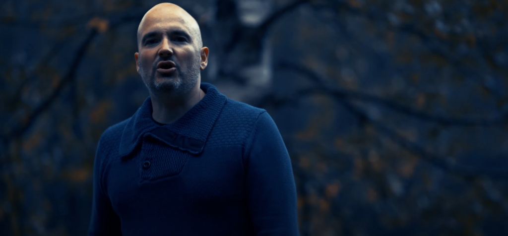 Photo de Jo va de l'avant dans son nouveau clip « J'avance »