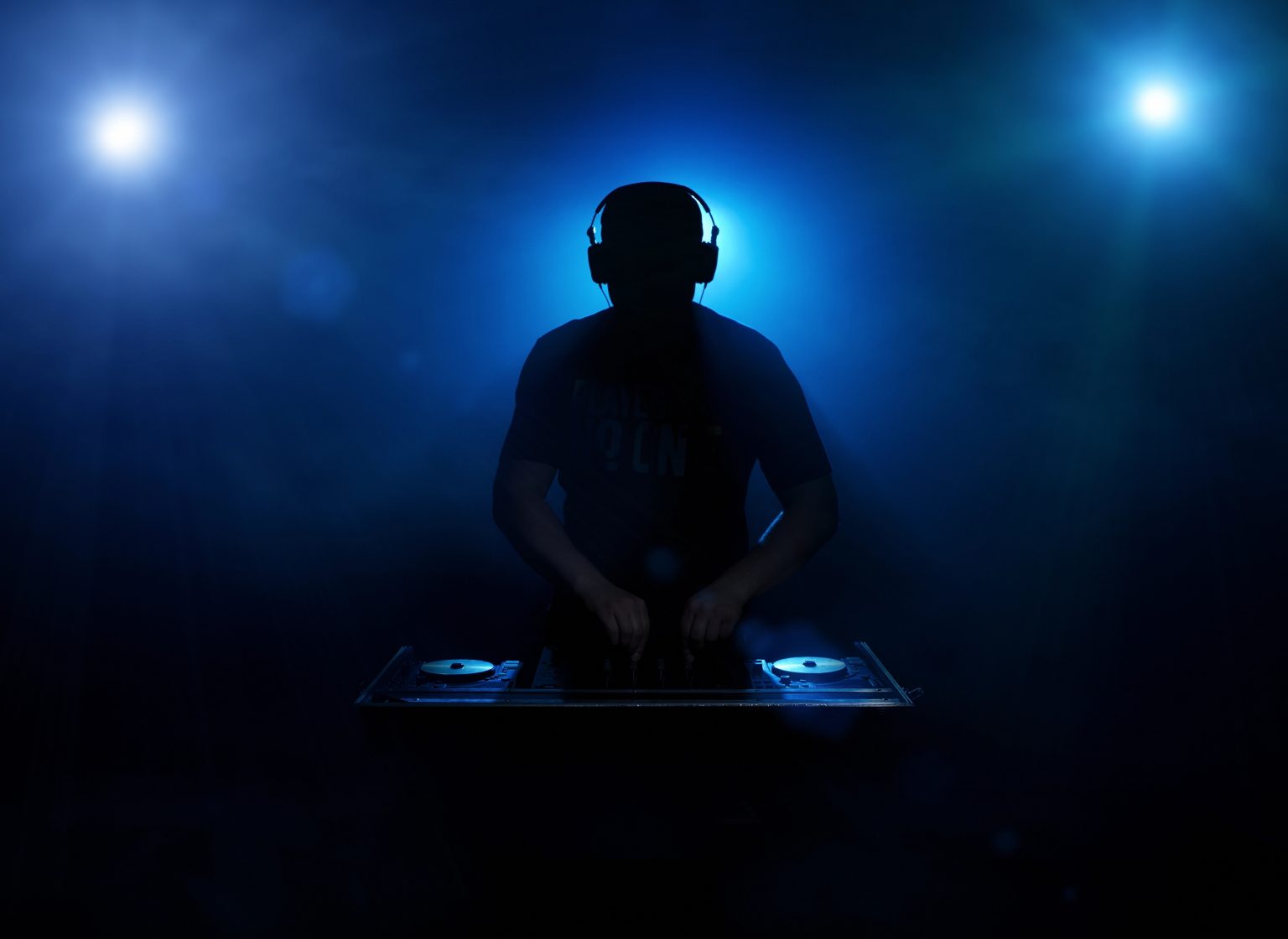 Photo de L'impressionnant écran led showcase pendant le concert d'Eric Prydz