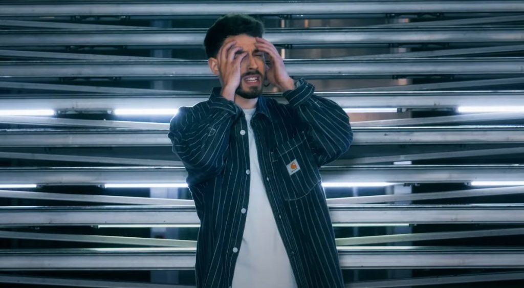 Photo de « Autodétruit » : Le nouveau clip poignant de Slone qui explore les blessures de l'amour