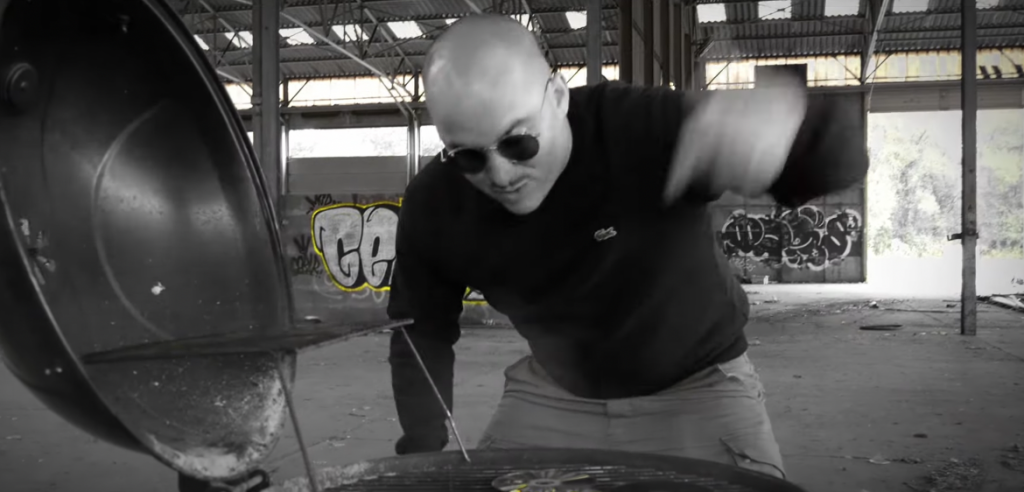 Photo de « J't’enfume », c'est la nouvelle dinguerie signée 16NEC