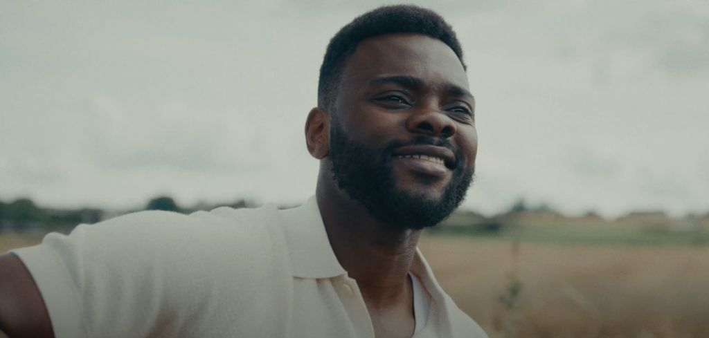 Photo de Découvrez « Apprends-moi », un clip émouvant signé Gaël Izay