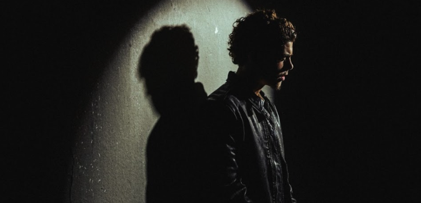 Photo de Andy Roques est de retour avec son nouveau single « Rainy »