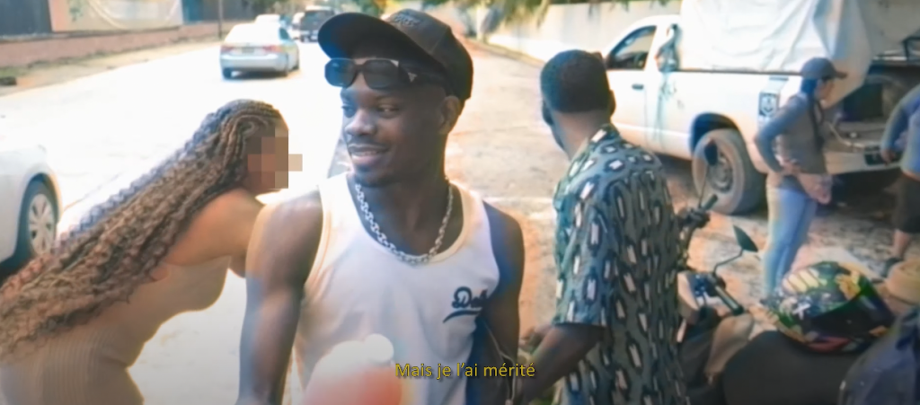 Photo de MOCTUSS nous raconte ses histoires de cœur dans « MÉRITÉ »