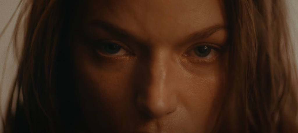 Photo de BB PUMA nous montre son côté « ANIMAL » dans son nouveau clip