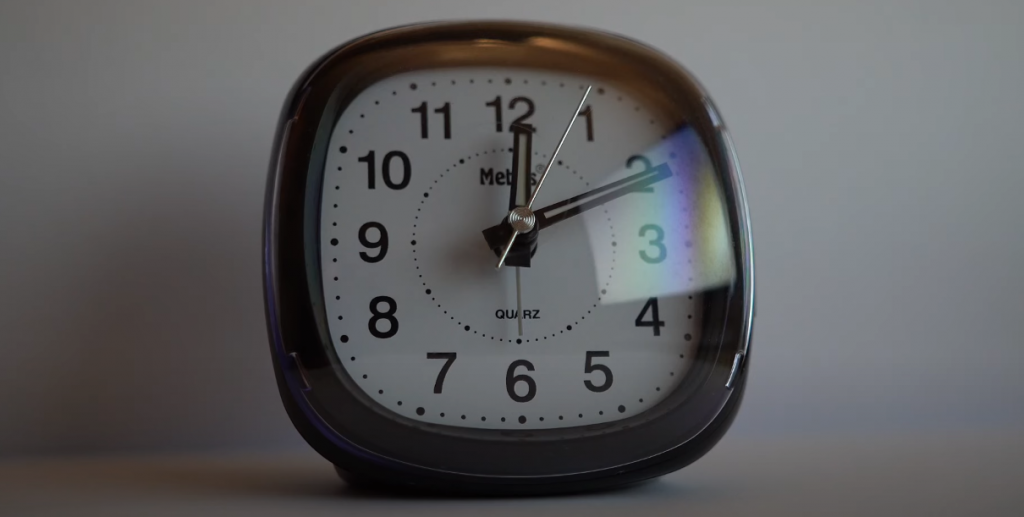 Photo de Rock et émotion dans « Semblant », le nouveau clip de ToloV