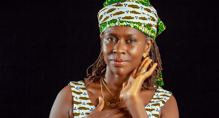 Grace Amegee répand l'amour dans ONE OF US son nouveau clip vidéo